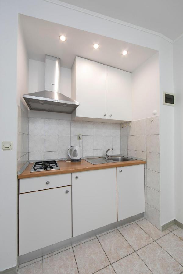 Apartments Maja Tucepi Bagian luar foto