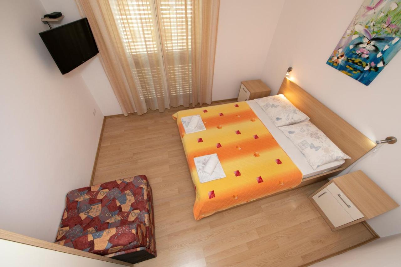 Apartments Maja Tucepi Bagian luar foto