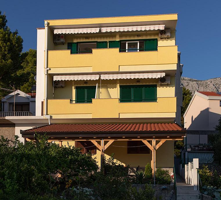 Apartments Maja Tucepi Bagian luar foto