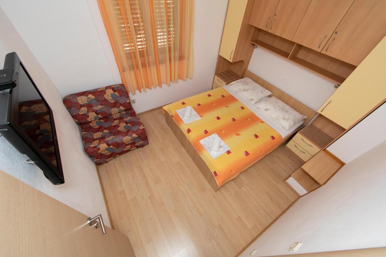Apartments Maja Tucepi Bagian luar foto